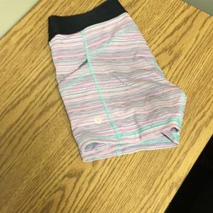 Lululemon Size 6 Shorts